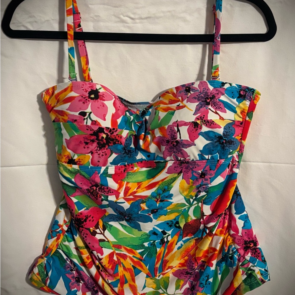 Chaps Multicolor Floral Ruched Swimsuit sz 14 Adjustable & Removeable Straps